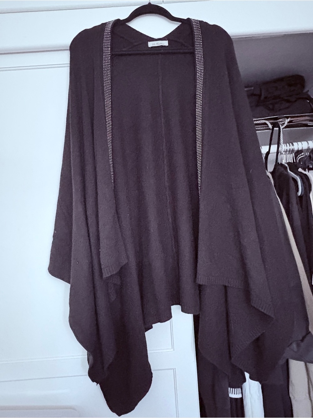 La Fiorentina Black Open-Front Layering Wrap